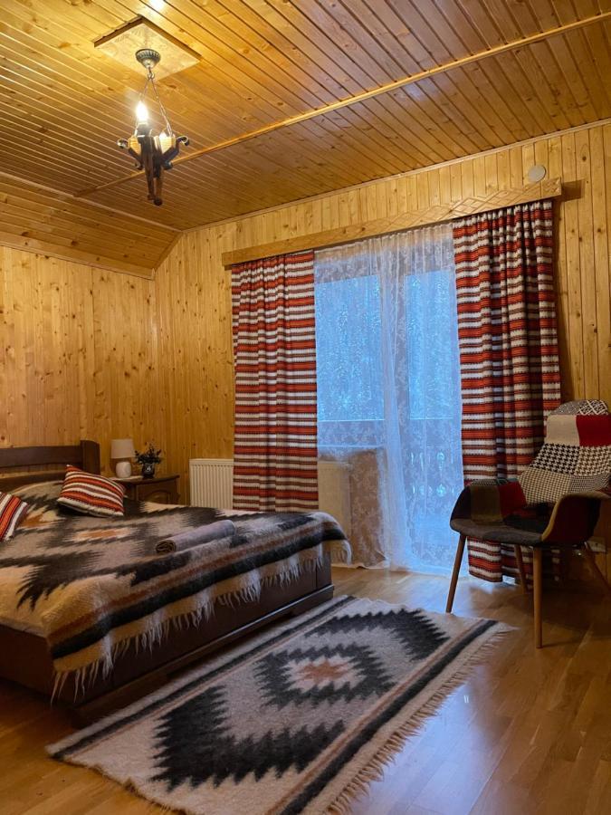 Світанкове Сяйво Vila Yaremche Exterior foto
